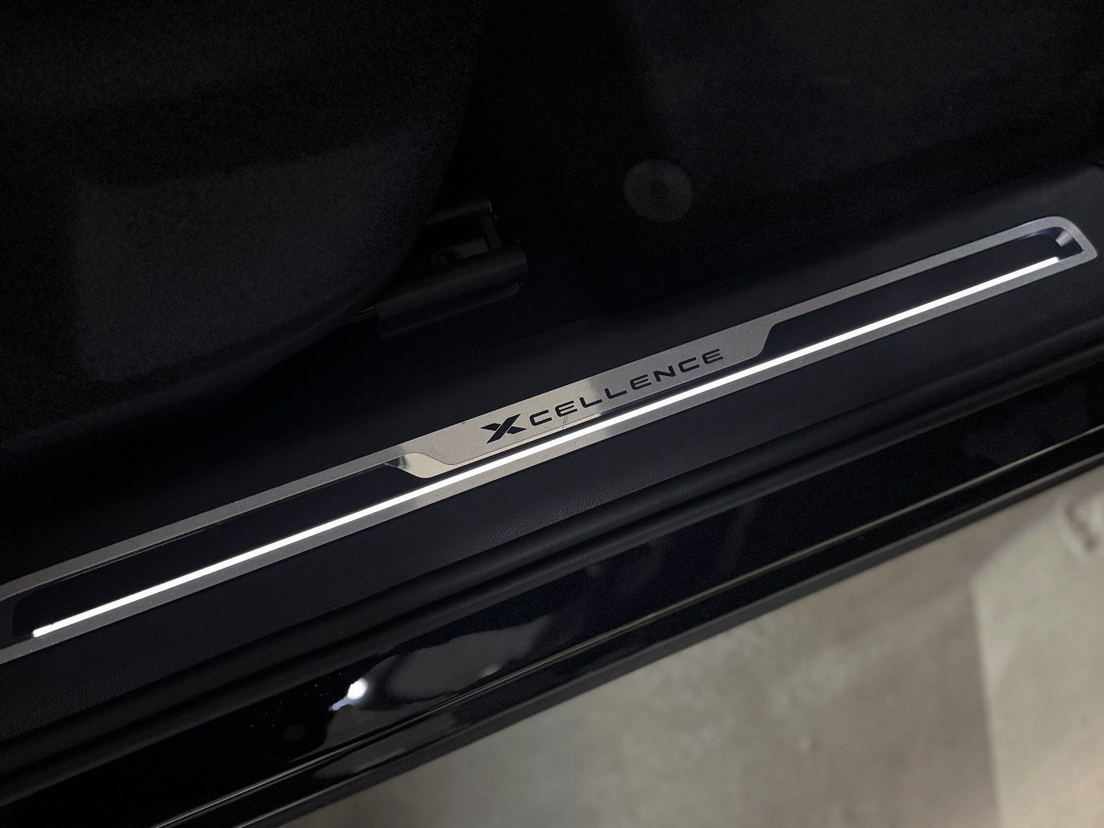 Fahrzeugabbildung SEAT Tarraco Xcellence 4DRIVE 7-SITZER ABSOLUT VOLL