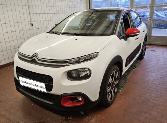 Fahrzeugabbildung Citroën C3 Shine 1.2 VTi PANORAMA KAMERA DASHCAM KEYLESS