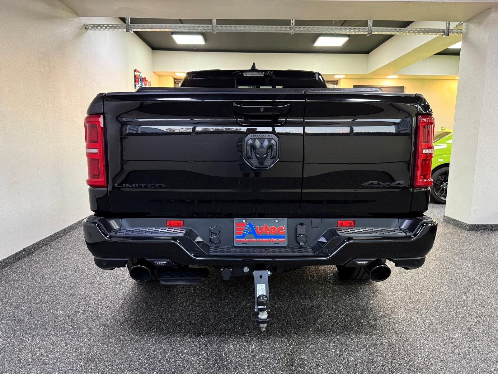 Fahrzeugabbildung Dodge RAM LIMITED HEMI V8-RAMBOX-TAILGATE-SOFORT!!!