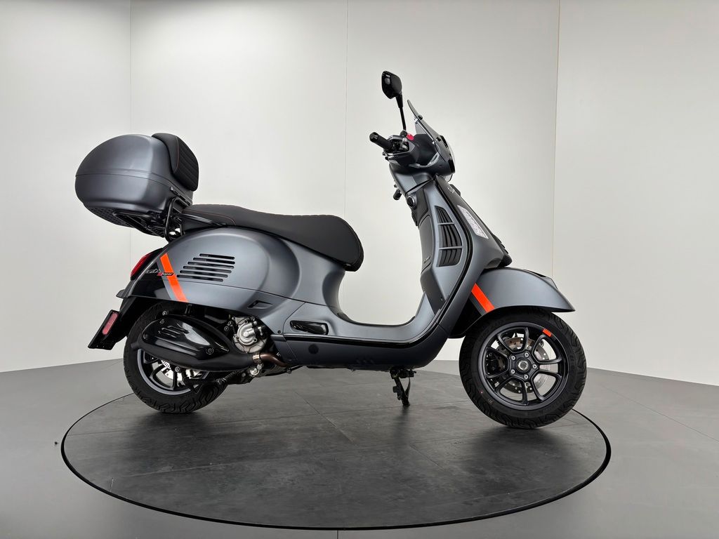 Fahrzeugabbildung Vespa GTS 300 SUPERSPORT *TOPCASE *TOP-ZUSTAND
