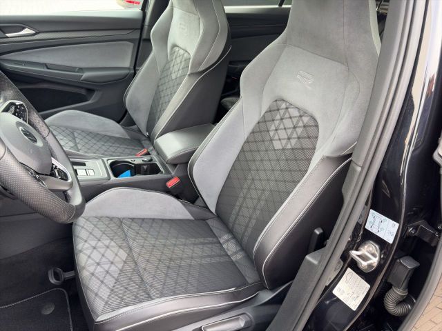 Golf VIII 2.0 TSI R-Line+Black Style+Navi+Pano