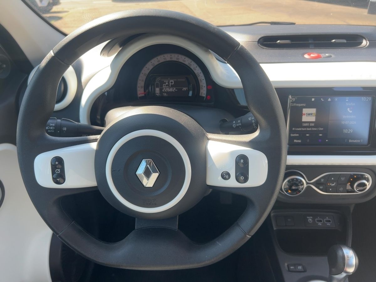 Fahrzeugabbildung Renault Twingo ZEN Electric Schukoladekabel