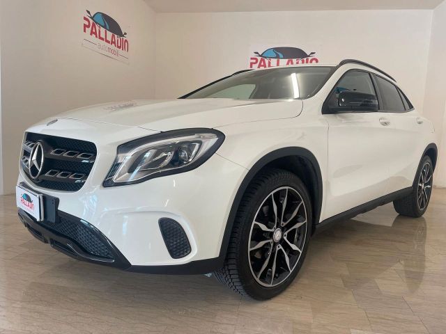 MERCEDES-BENZ MERCEDES GLA 200d AUTOMATIC SPORT NIGHT EDITION 