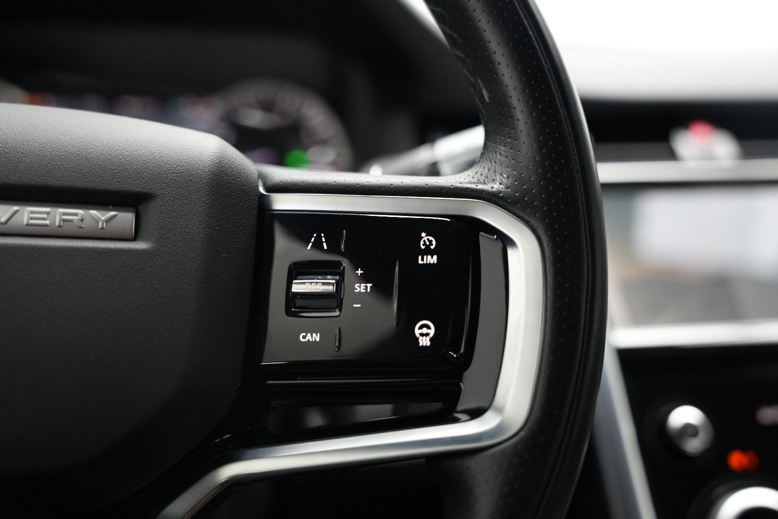 Fahrzeugabbildung Land Rover Discovery Sport /R-Dynamic/LED/R-Cam/Leder/AHK/