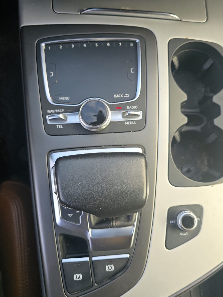 Fahrzeugabbildung Audi Q7 3.0 TDI quattro S-LINE TOP-AUSTATTUNG