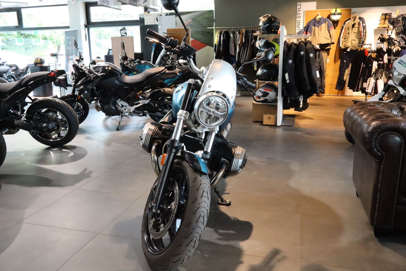Fahrzeugabbildung BMW R nineT Pure mit Heckumbau