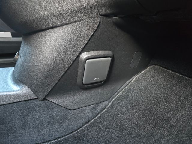 Fahrzeugabbildung Fiat Doblò 4 Kombi XL Rollstuhlgerecht Rollstuhlrampe