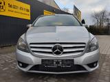 Mercedes-Benz B 180 B -Klasse B 180 PDC KLIMA AUTOMATIK 1.HAND - Mercedes-Benz B-Klasse Gebrauchtwagen in Bochum