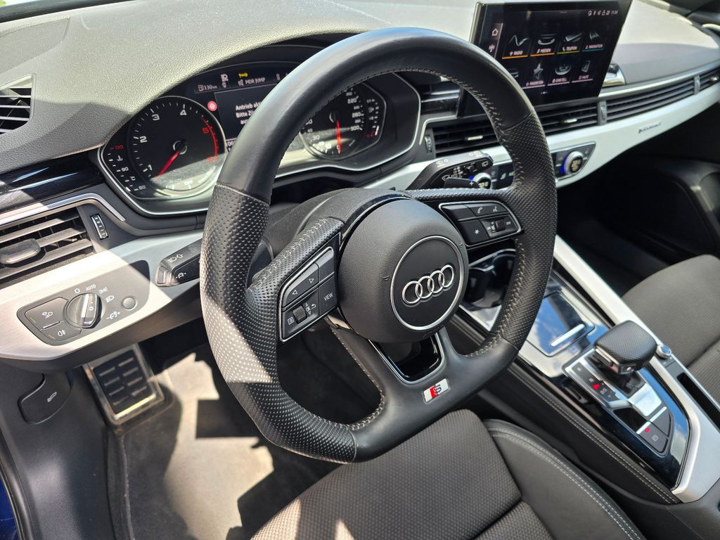 AUDI A4 Avant 45 TDI quattro 3.0 V6 Diesel S-line AUDI A4 Avant 45 TDI quattro 3.0 V6 Diesel S-line