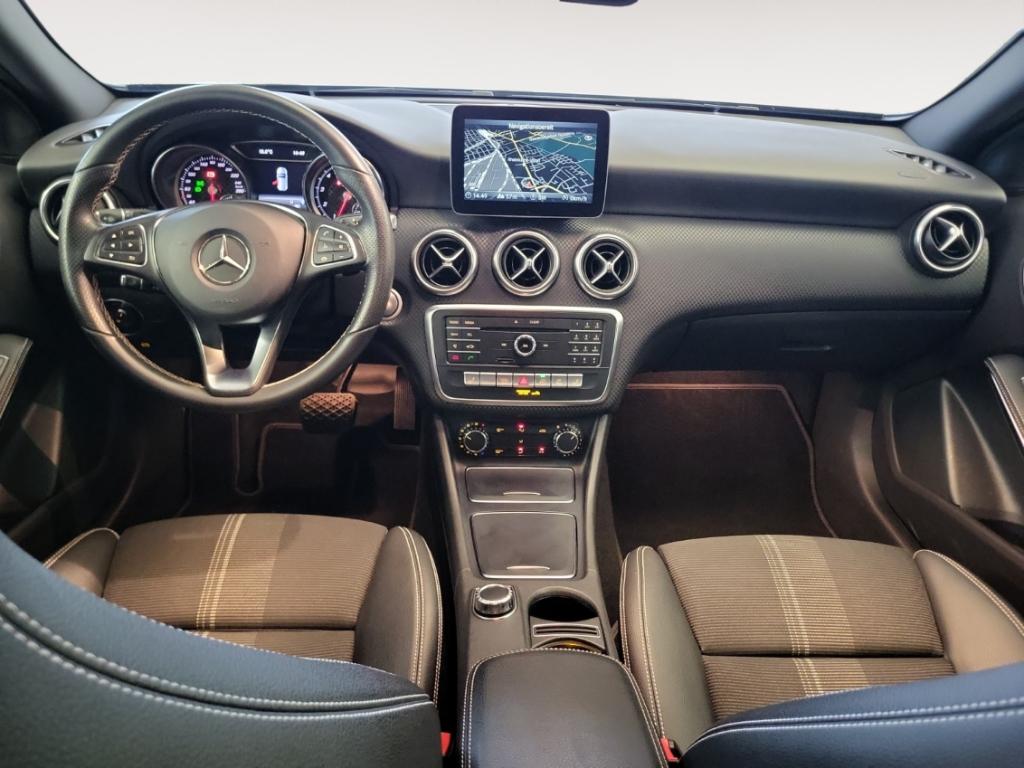 Mercedes-Benz A 250 BlueEfficiency Urban AUTOMATIK NAV LED SIT