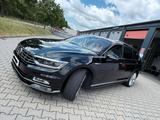 Volkswagen Passat B8 2.0 Bi TDI 4Motion (R-line + Hig... - Volkswagen Passat: 2.8