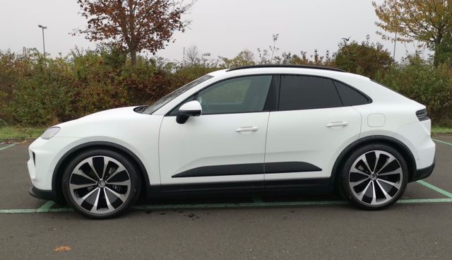 Porsche Macan 4 |LUFT|22|3xDIS|ACC|PANO|SPORTCHRON|360°|