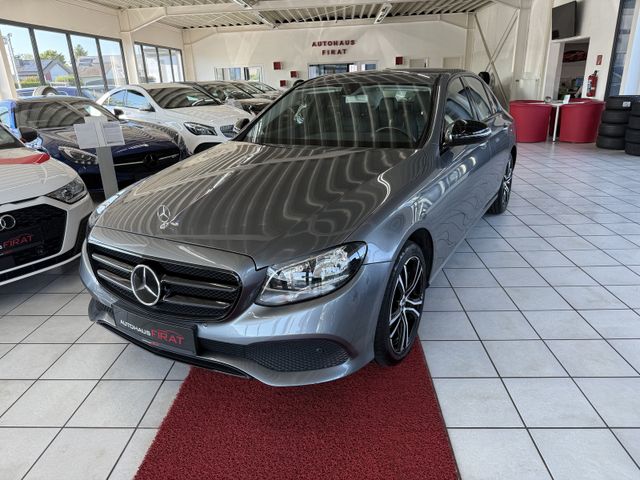 Mercedes-Benz E 250 Avantgarde°Leder°PDC°Klimaa°Night Paket°