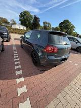 Volkswagen Golf GTI (Pirelli) - Volkswagen Golf mit Benzin-Antrieb: Pirelli GTI