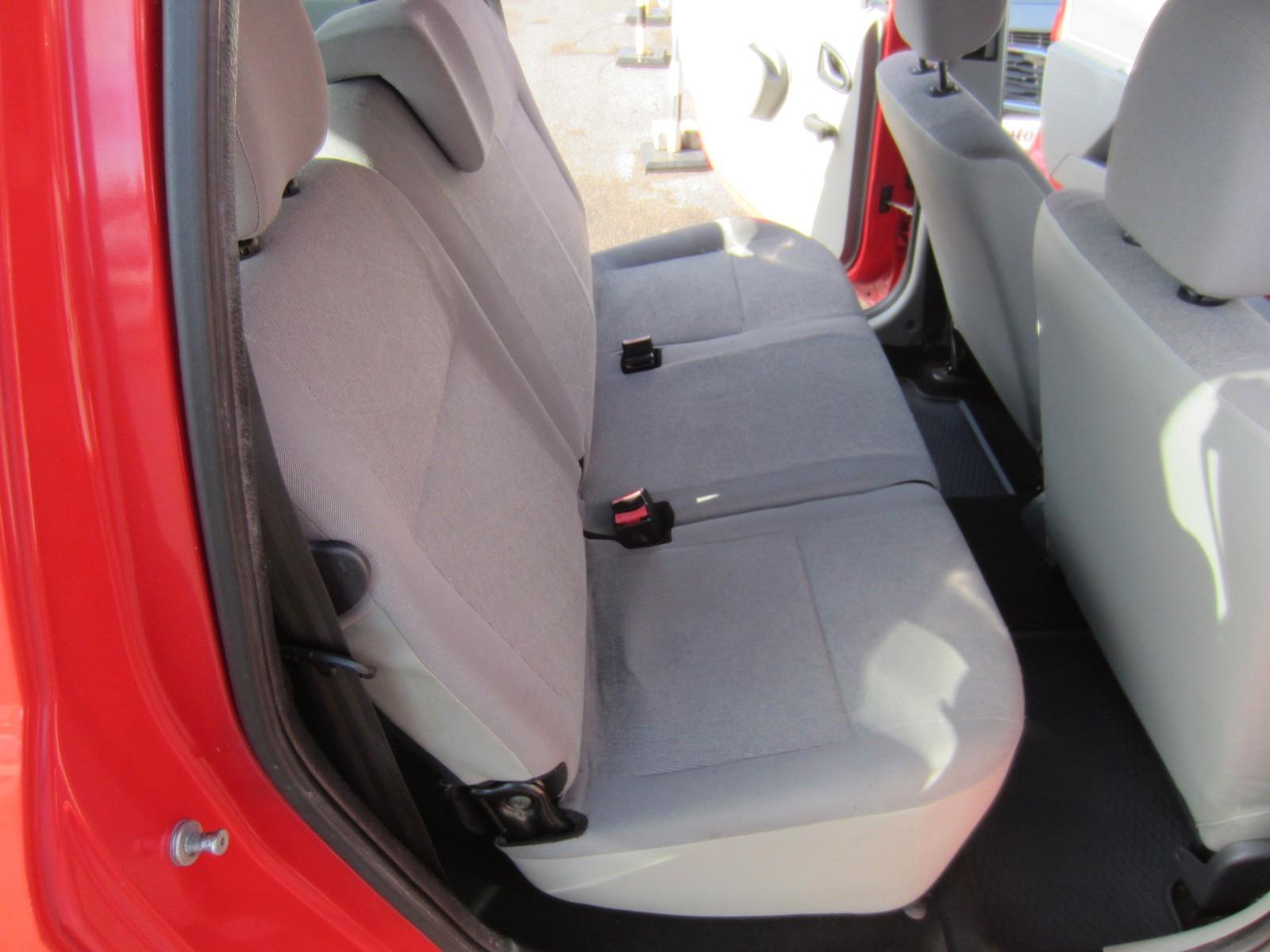 Dacia Logan 2010 — photo 9