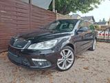 Skoda Octavia RS Xenon PDC Navi Leder 2.Hand 8fach - Skoda Octavia aus 2011: RS