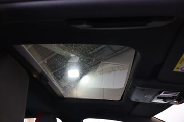 Volkswagen Golf VIII GTI 2.0 TSI AID+CARPLAY+AMBIENT+PANO