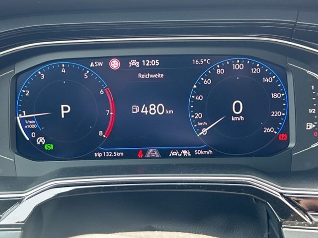 Fahrzeugabbildung Volkswagen Taigo 1.5 TSI R-LINE KAMERA IQ.DRIVE TRAVEL-ASSI