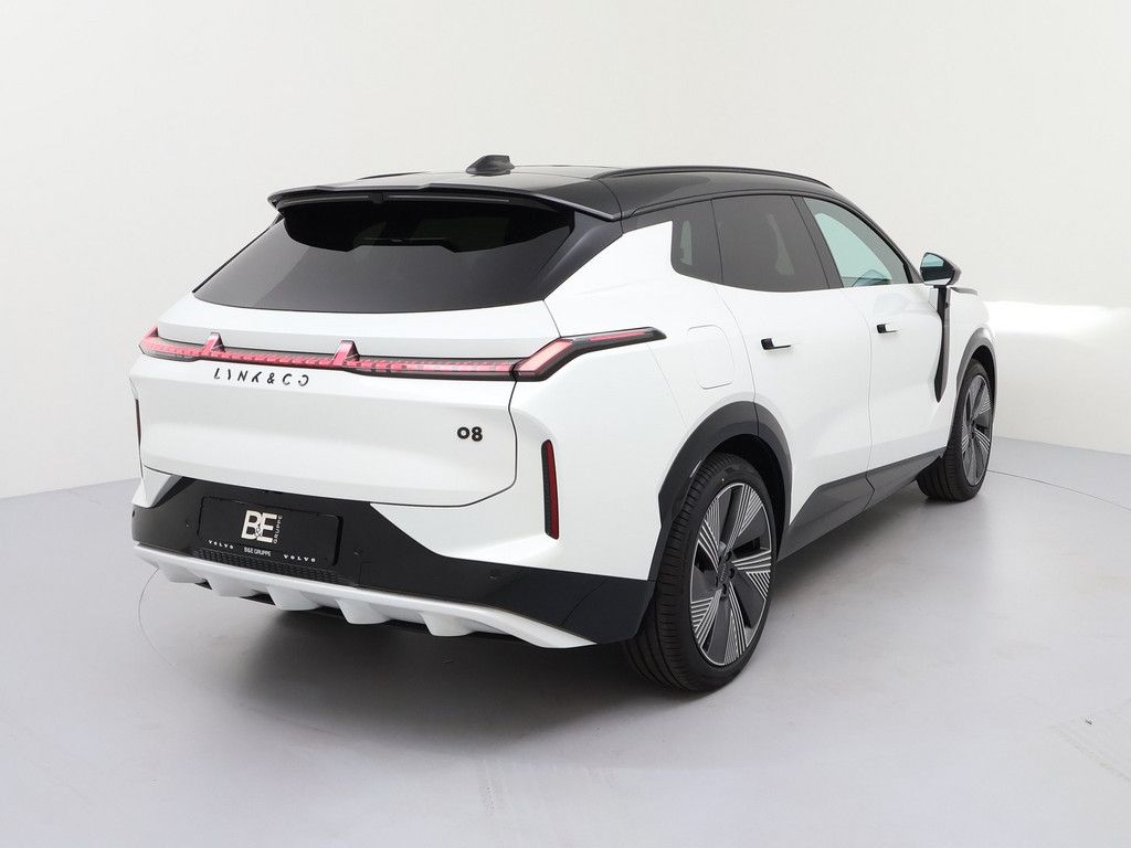 Lynk & Co 08