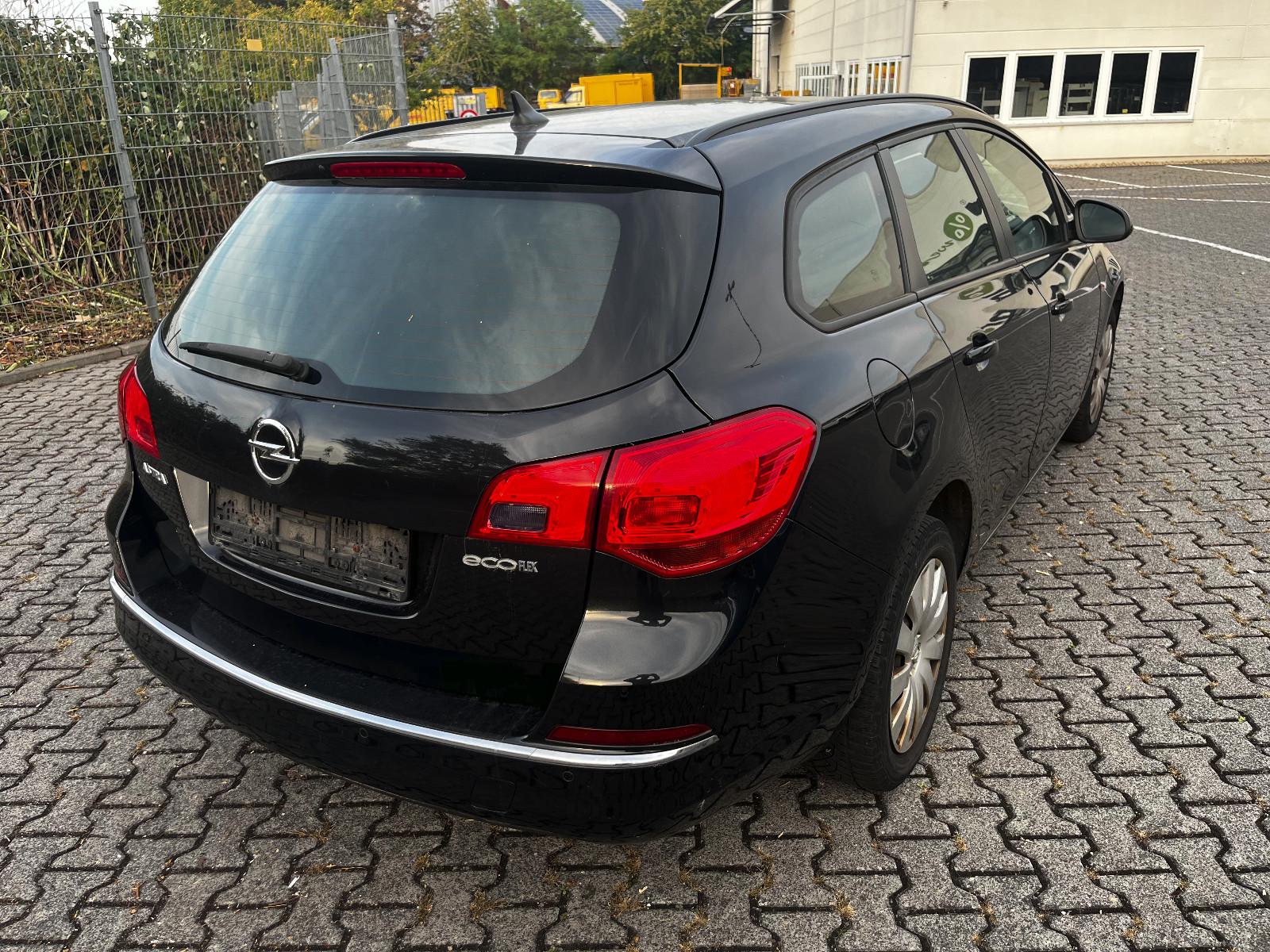 Opel Astra 2015 — photo 6