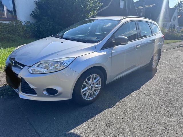 Ford Focus MK3 Turnier 1.6 tdci Navi Klima...