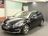 Volkswagen Golf VII Lim. E-Golf: virtual cockpit.Voll Leder - mit Elektro-Antrieb: Schwarz, Freisprecheinrichtung