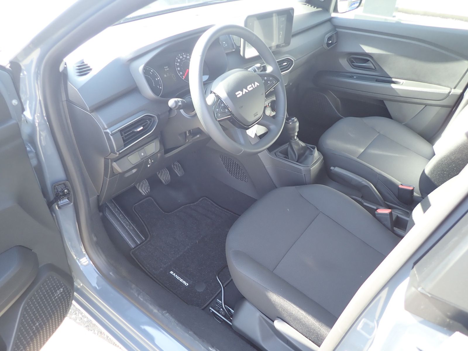 Fahrzeugabbildung Dacia Sandero Essential SCe 65