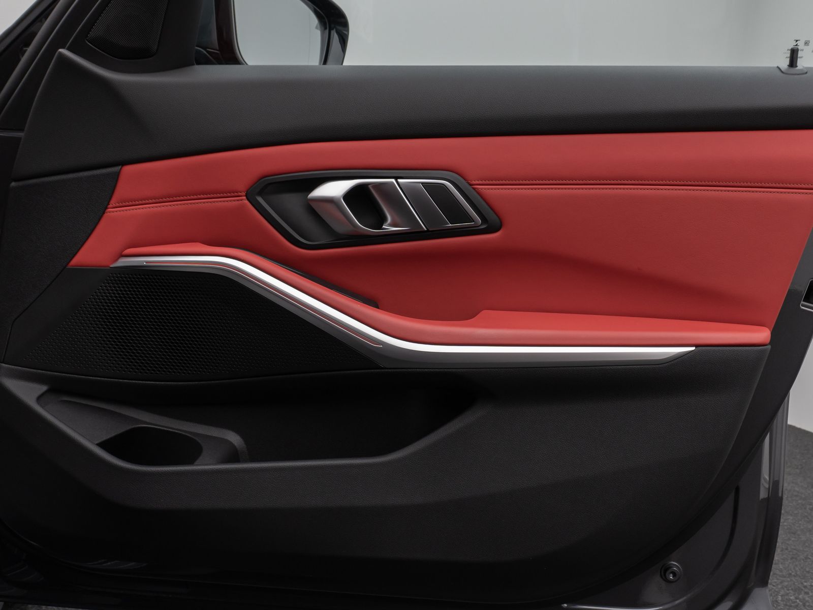 Fahrzeugabbildung BMW 330i xD SportLine Laser DAB HiFi PDC AHK Komfort