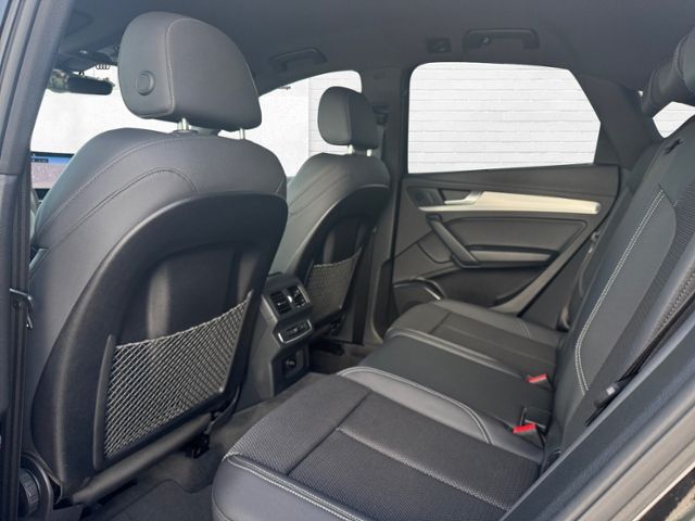 Fahrzeugabbildung Audi Q5 Sportback advanced 40 TDI quattro 204 PS S-li