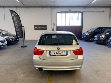 BMW 318 - 8