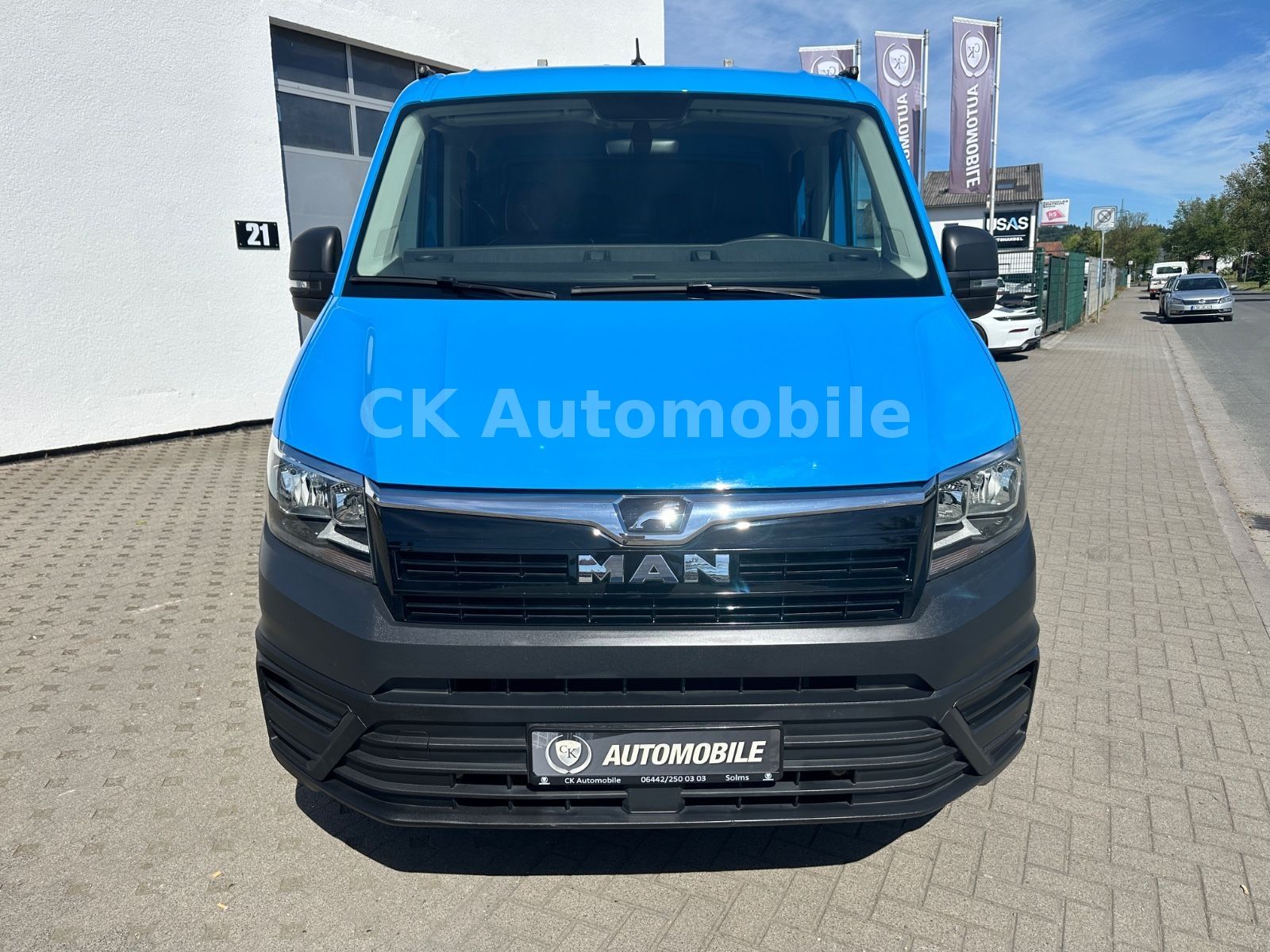 Fahrzeugabbildung MAN TGE 3.180 DoKa Pritsche/Plane 4X4/6 Sitze/AHK