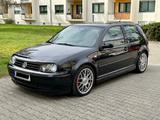 Volkswagen 25 Jahre Golf GTI 'Jubi' 20V 1,8T - Volkswagen Golf aus 2001: GTI
