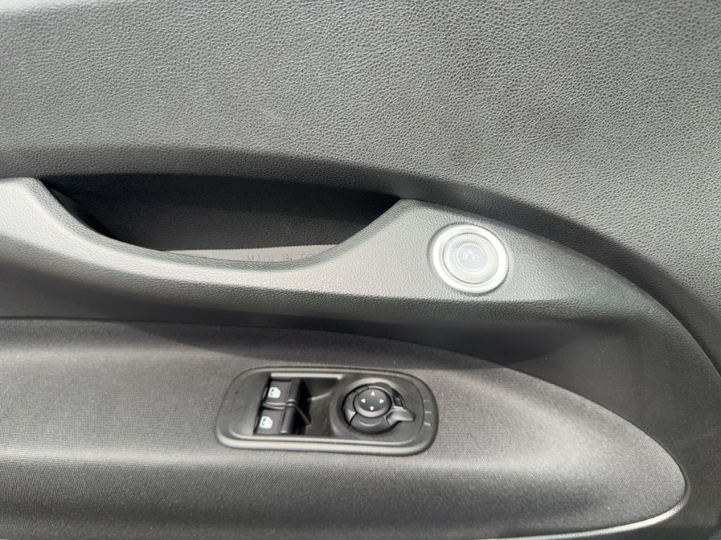 Fahrzeugabbildung Fiat 500 Hybrid Limousine ICON, K-Paket,Rückfahrkamer