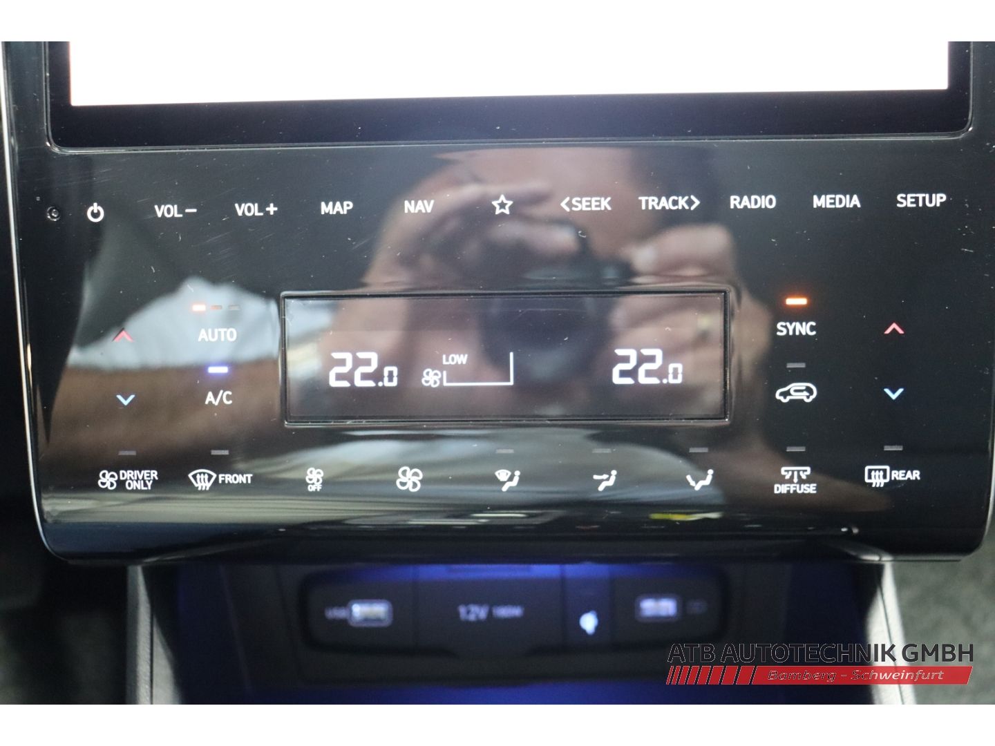 Fahrzeugabbildung Hyundai Tucson Trend Hybrid 1.6 T-GDi 2WD AHK Navi LED