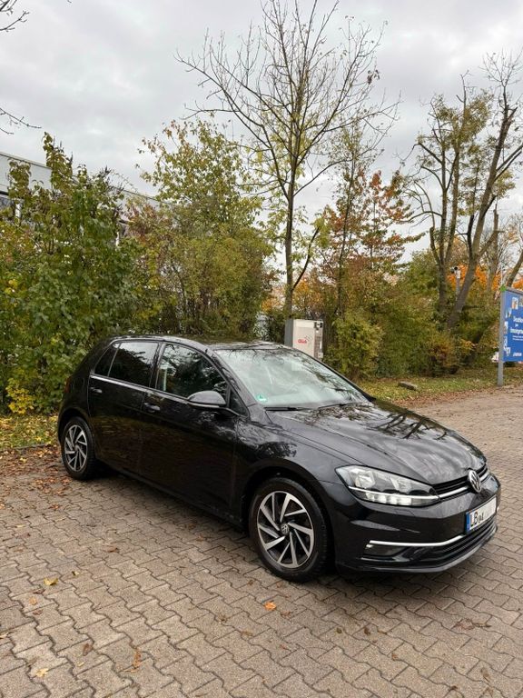 Image of Volkswagen Golf