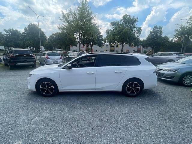 Fahrzeugabbildung Opel Astra L Sports Tourer 1.2 Turbo Edition