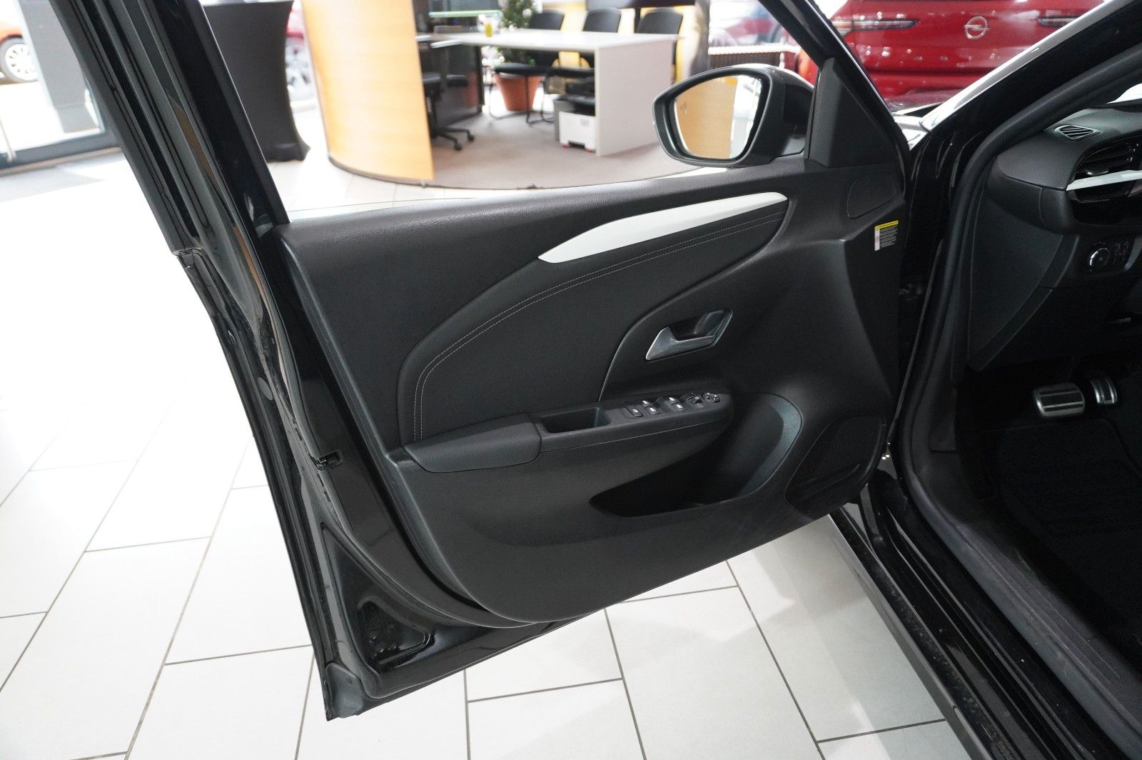 Fahrzeugabbildung Opel Corsa F 1.2T GS SPORT NAVI/LED/KAMERA/SPORT/DAB+