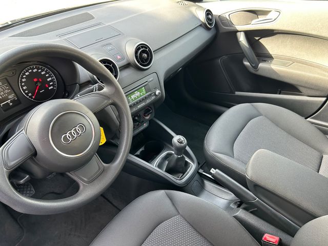 Fahrzeugabbildung Audi A1 Sportback Diesel+NaviZB+Allwetter LM+SHZ+PDC