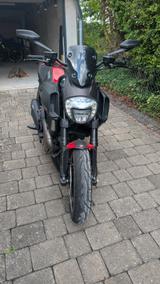 Ducati Diavel Carbon mit Extras/Top Zustand/ 3083 km!!! - Offers