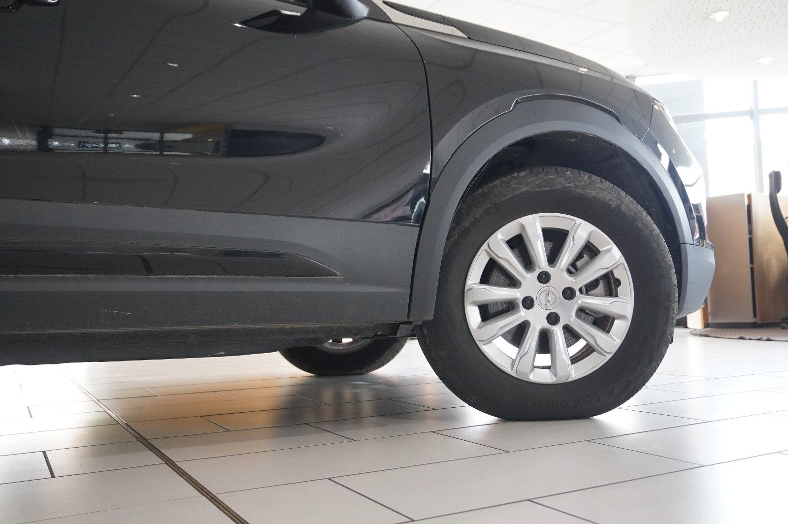Fahrzeugabbildung Opel Mokka-e EDITION 1-PHASIG LED/SPORT/KAMERA/DAB+