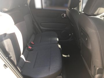 Hyundai INSTER EV 49 kWh (115 PS)2WD Trend