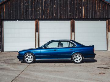صورة 2 لـ 1992 BMW M5