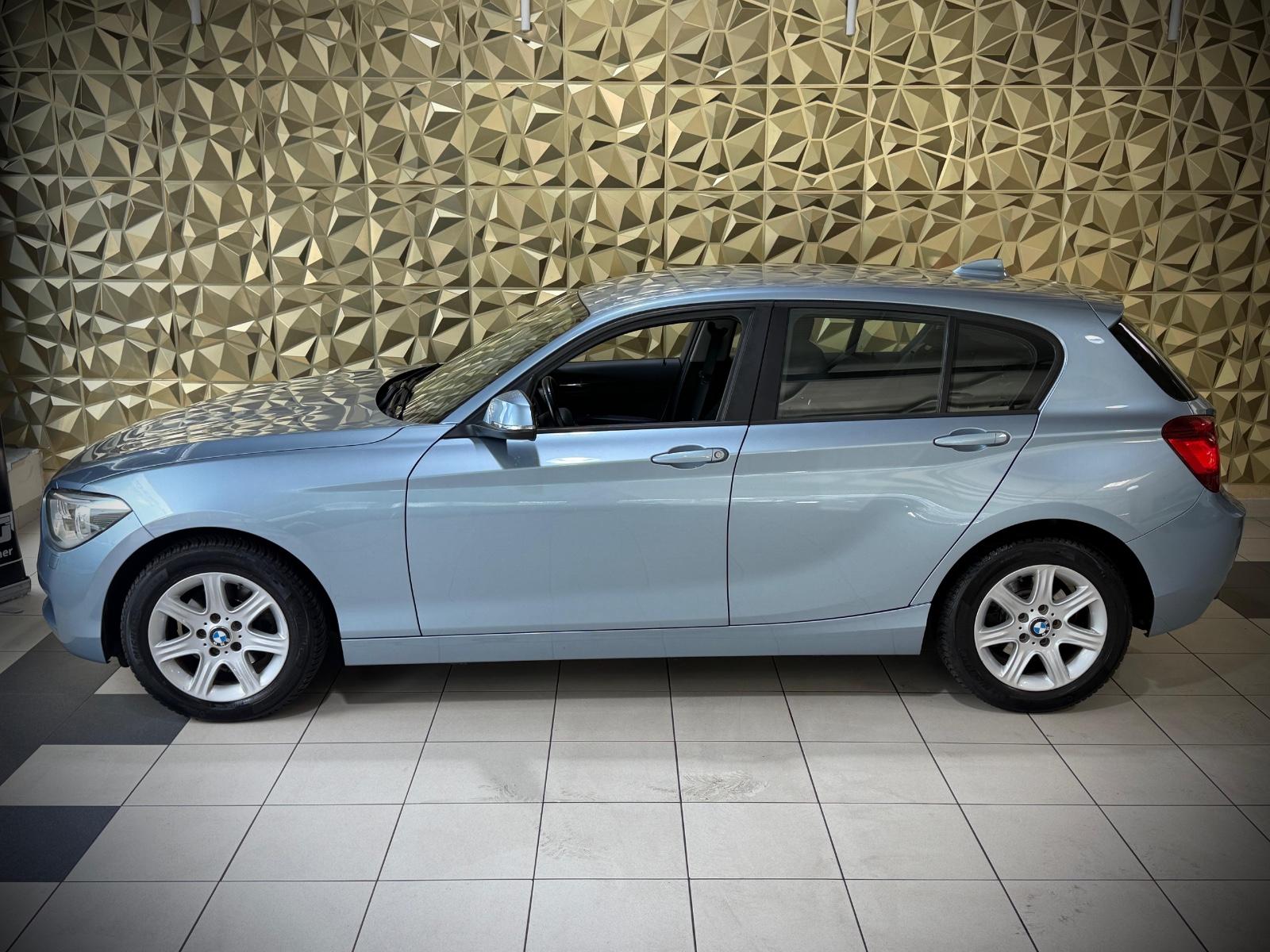 BMW 118 i|AUTOMATIK|2.HAND|SCHECKHEFT|XENON|PDC|TÜV