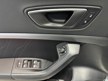 Seat Ateca FR 2.0 DSG Black Ed.*AHK*Pano*360Grad