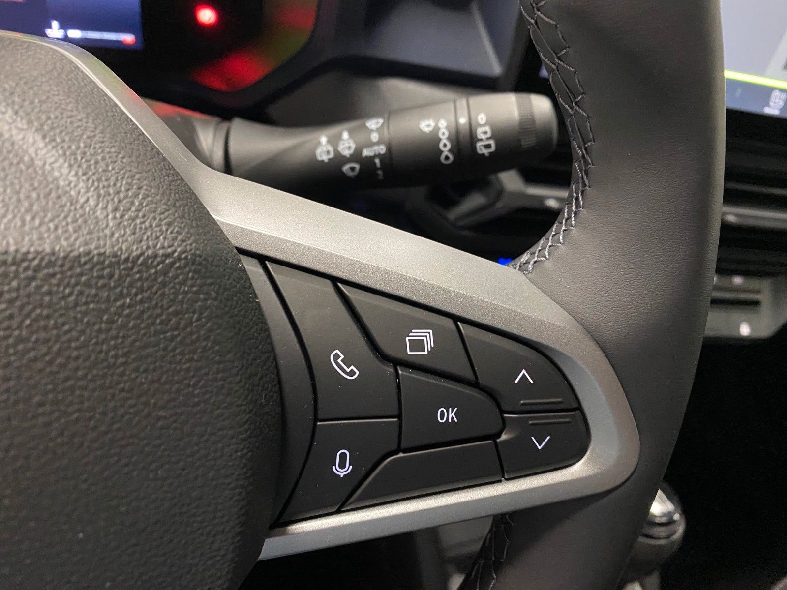 Fahrzeugabbildung Dacia Duster TCe 130 Journey+NAVI+KAMERA+18"+GARANTIE+