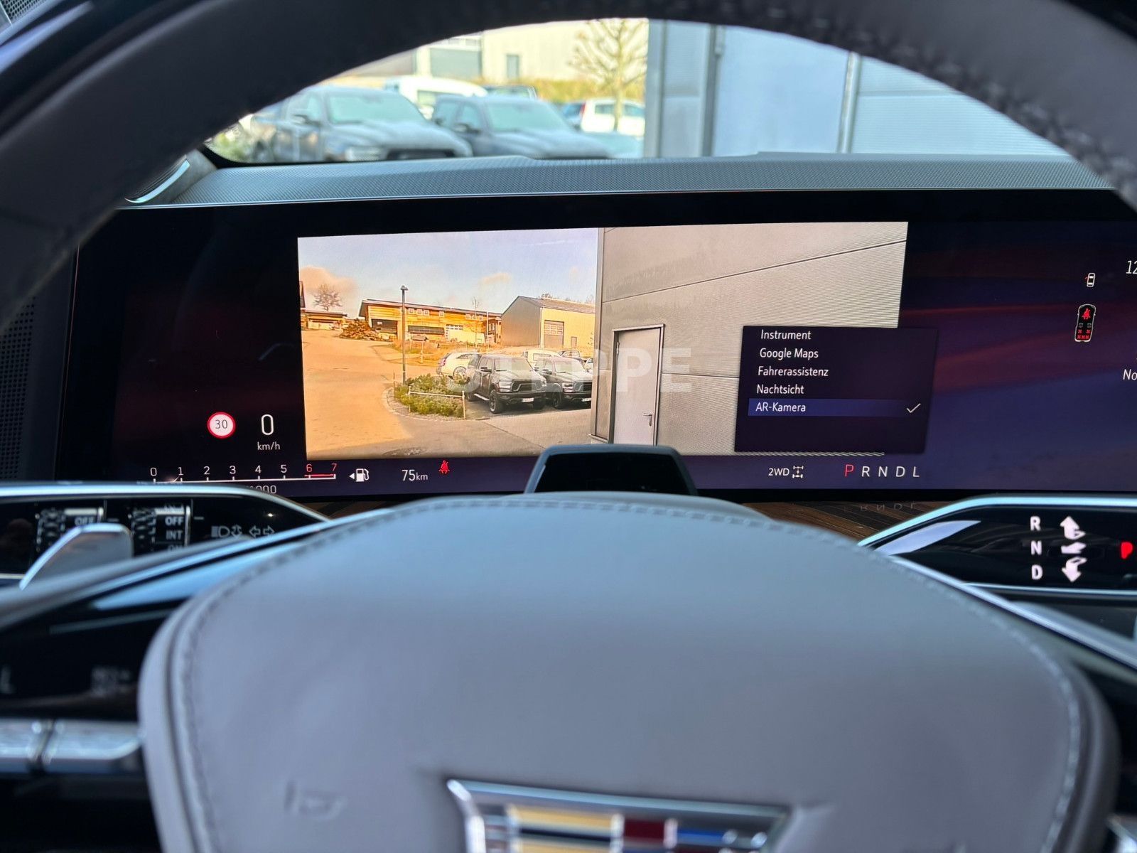 Cadillac Escalade FACELIFT MY26 6.2 V8 Platinum Luxury24"