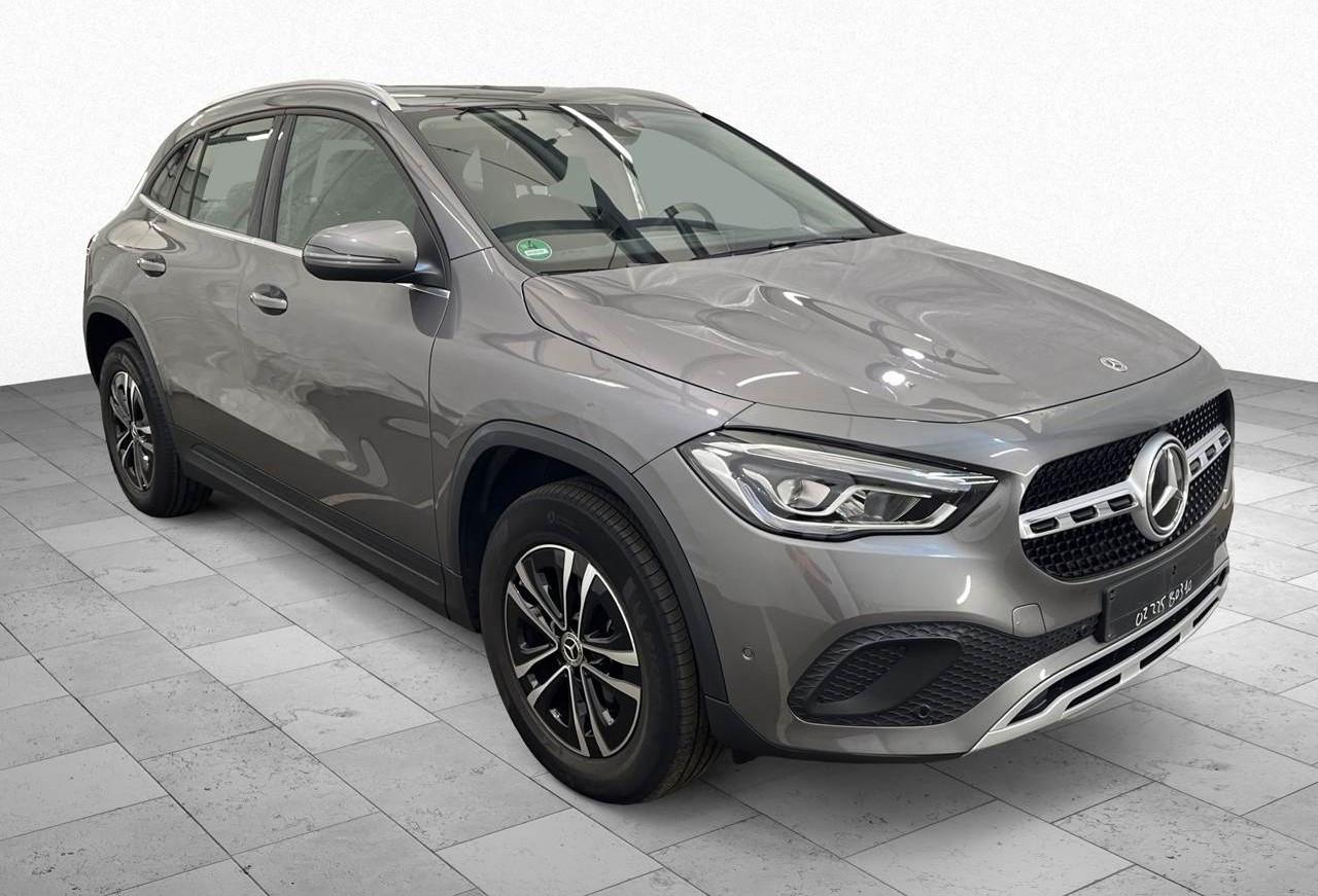 Mercedes-Benz GLA d Kamera*LED*Navi*MBUX*Teilleder*17*DAB