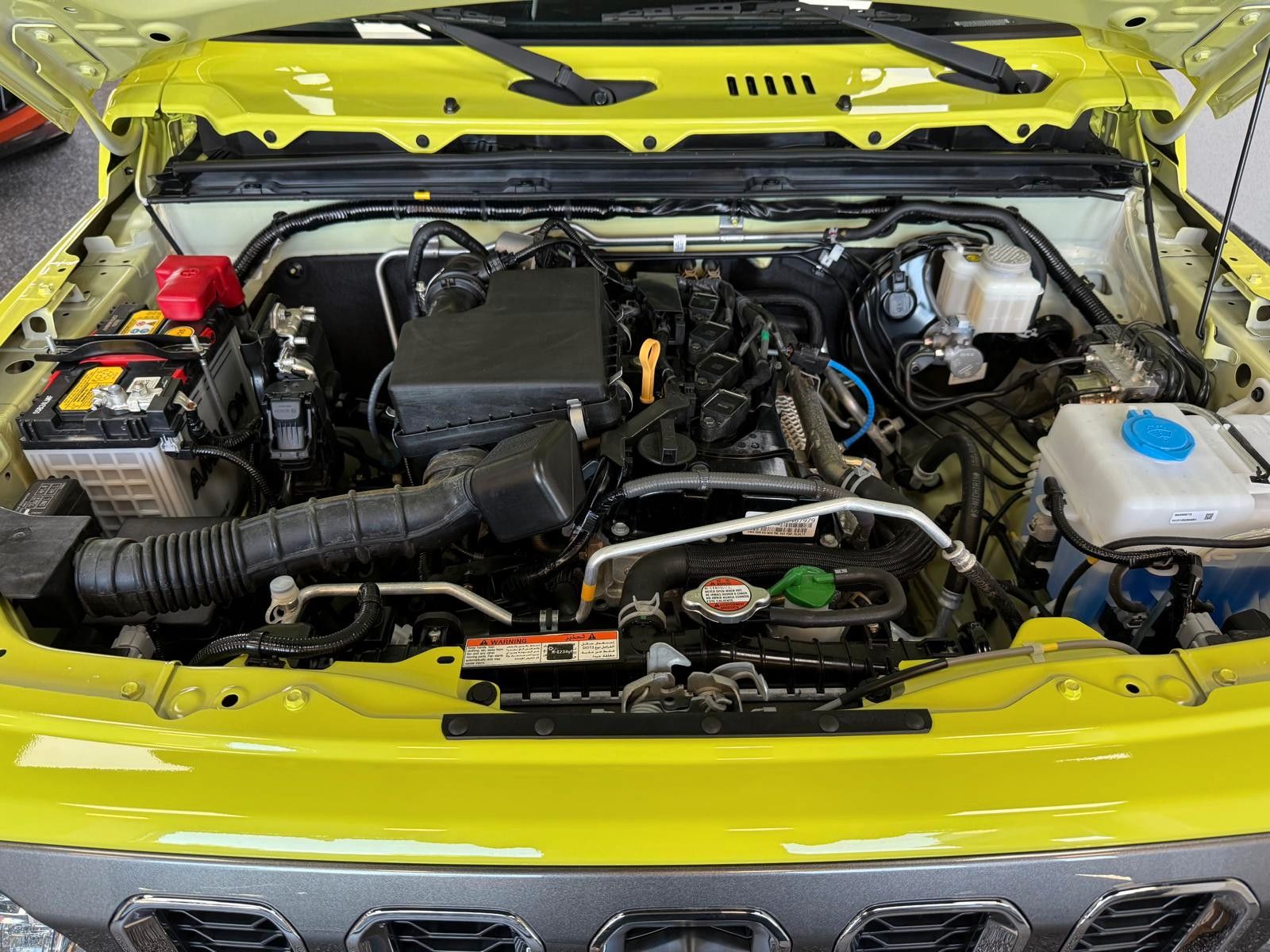 Fahrzeugabbildung Suzuki Jimmy GLX 4-TÜRER AUTOMATIK