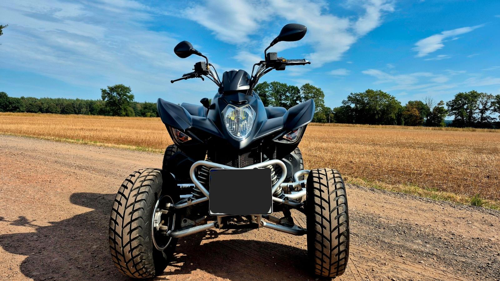 Kymco  2011 — вигляд ззаду
