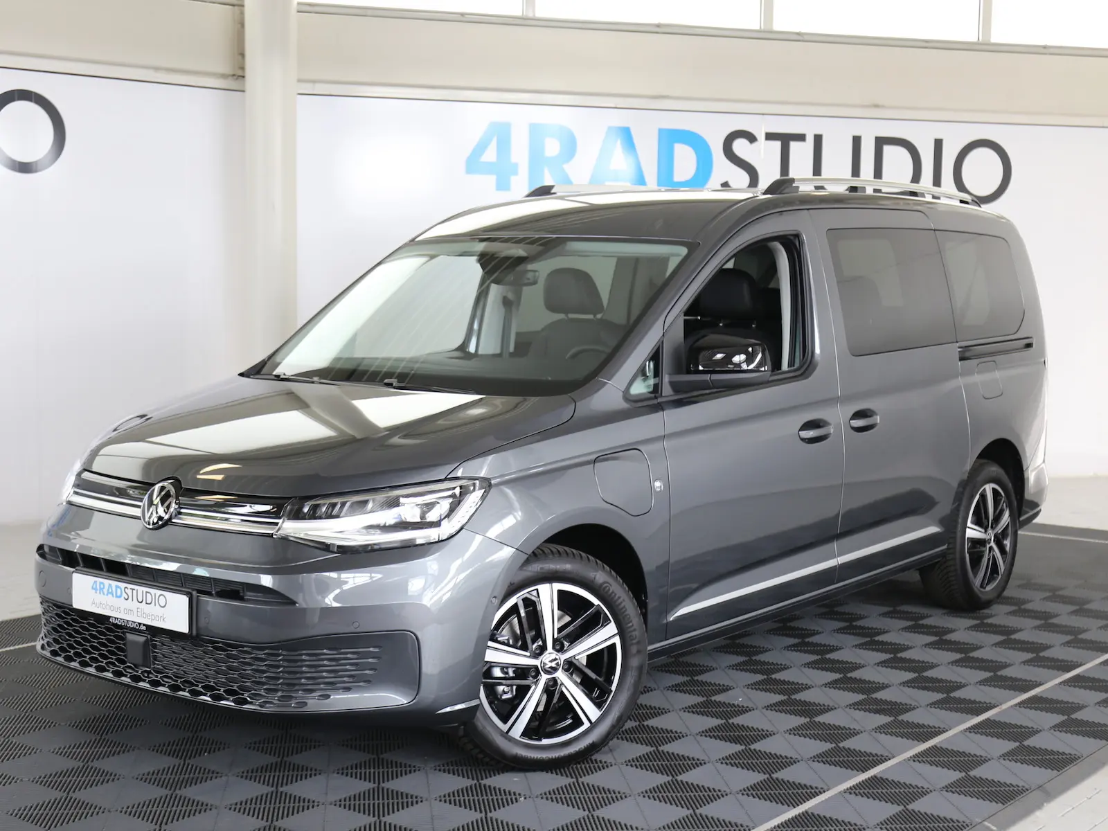 Volkswagen Caddy Maxi eHYBRID STYLE DSG LED ACC AGR 7SITZ